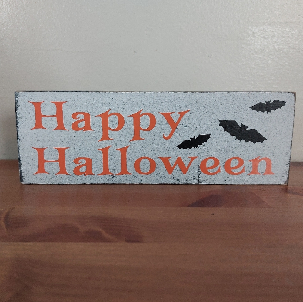 Small White Happy Halloween Bat Sign